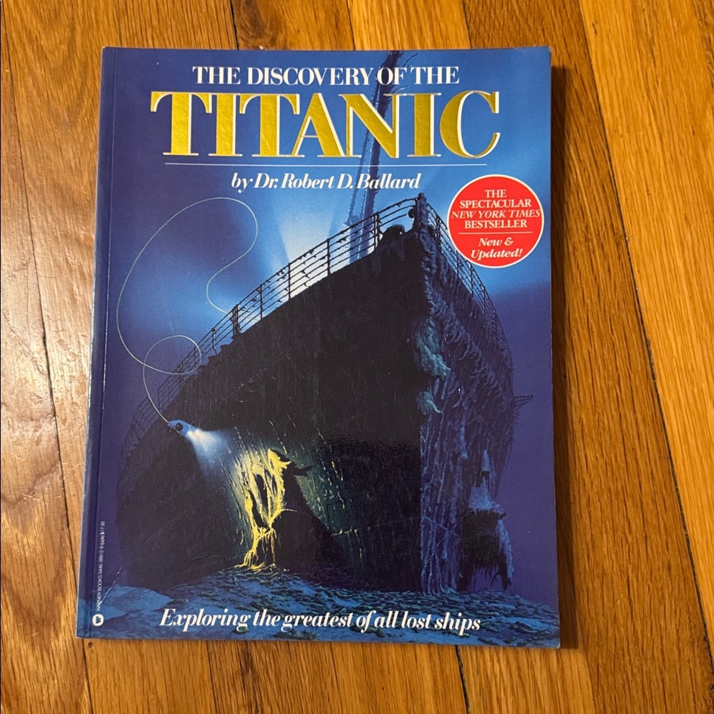 Discovery Of The Titanic hardback book